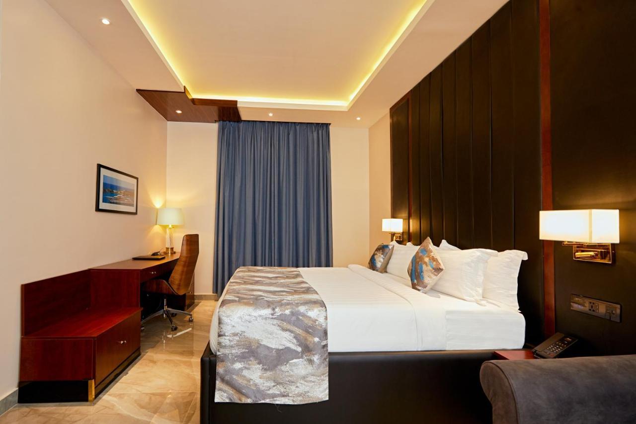 The Yacht Hotel Sea Front Lekki Phase 1 Лагос Экстерьер фото