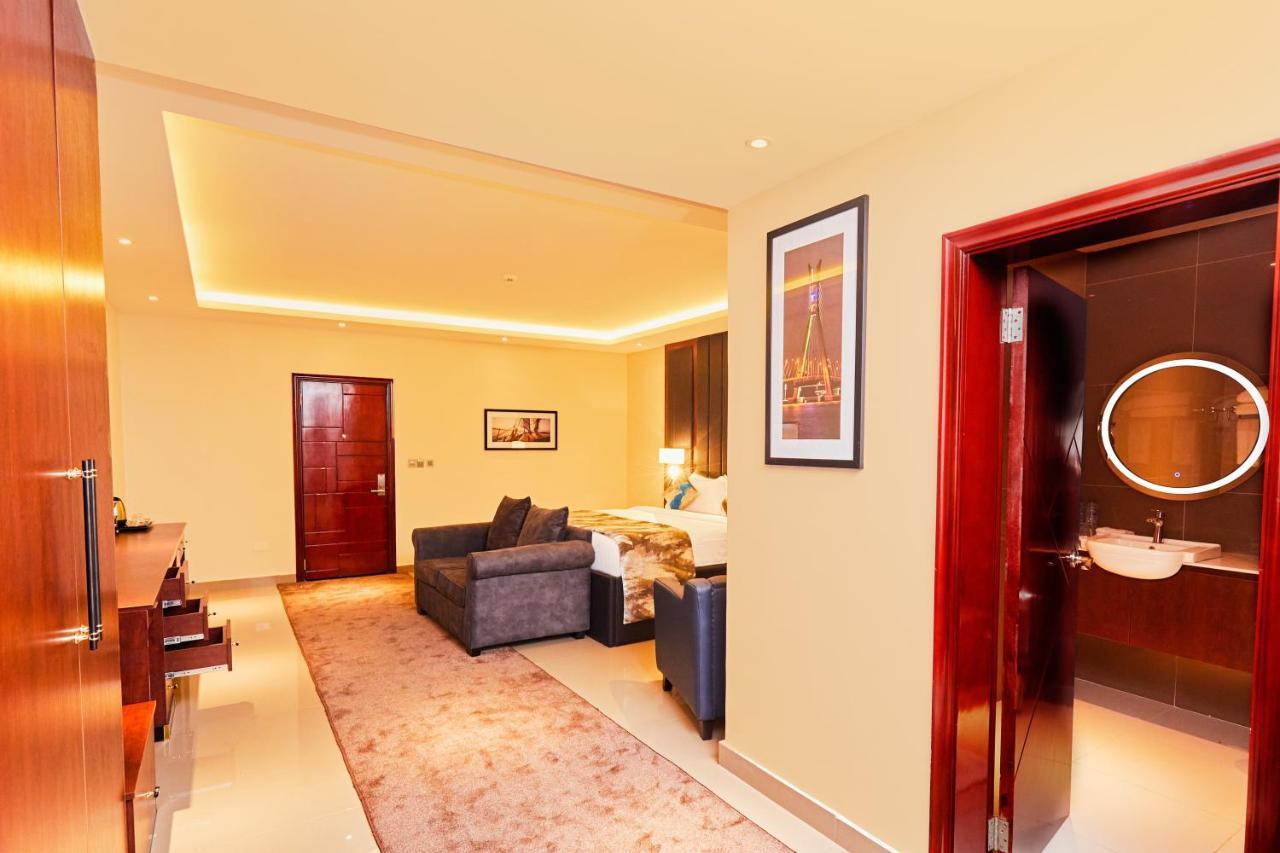 The Yacht Hotel Sea Front Lekki Phase 1 Лагос Экстерьер фото