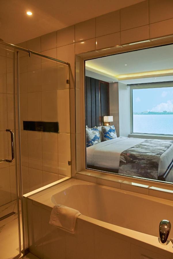 The Yacht Hotel Sea Front Lekki Phase 1 Лагос Экстерьер фото