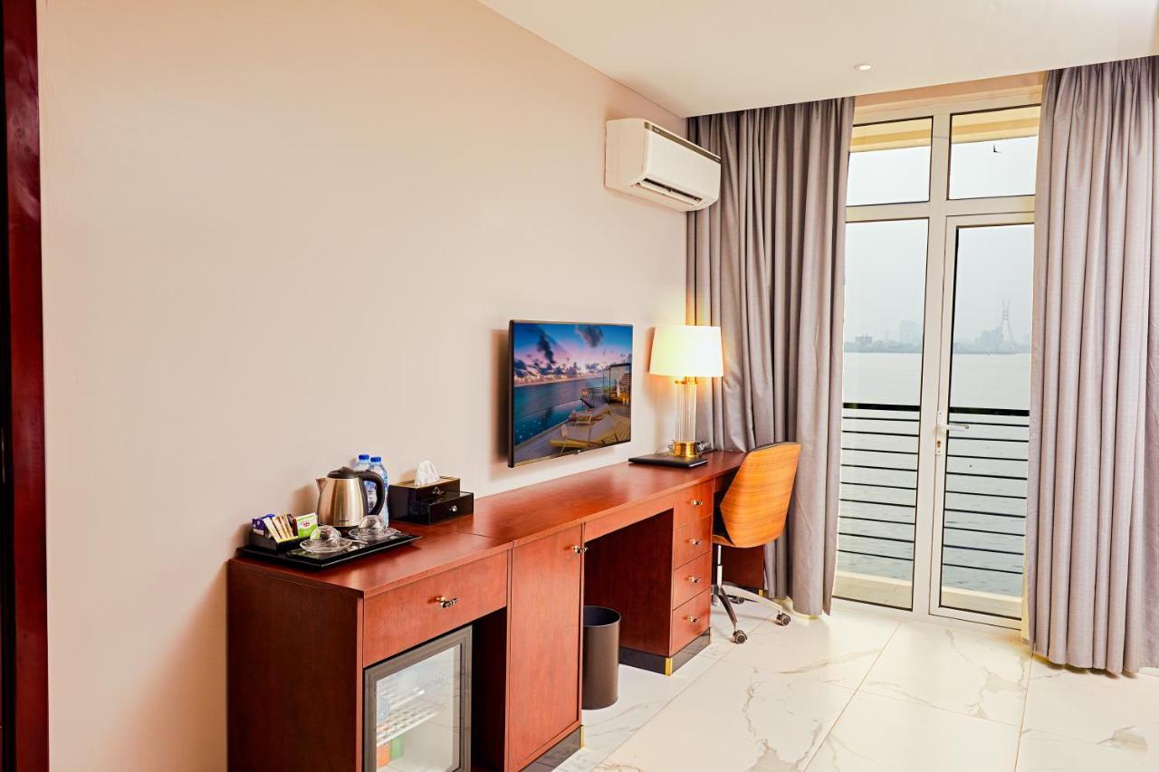 The Yacht Hotel Sea Front Lekki Phase 1 Лагос Экстерьер фото